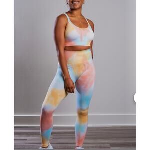 High Waist Scrunch Bum Tie Dye Leggings Medium leggings size LARGE Women’s Seam